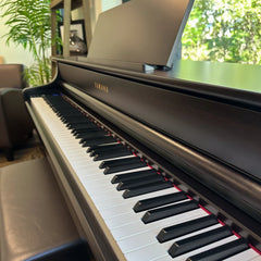 Yamaha Clavinova CLP-835 Digital Piano - Rosewood