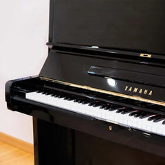 Yamaha Upright Piano U2H Black / Renewed | Made in Japan / Serial: 2889984