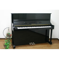 YAMAHA YM10 Upright Piano – Black | Japan Made | Renewed / Serial: 5861686